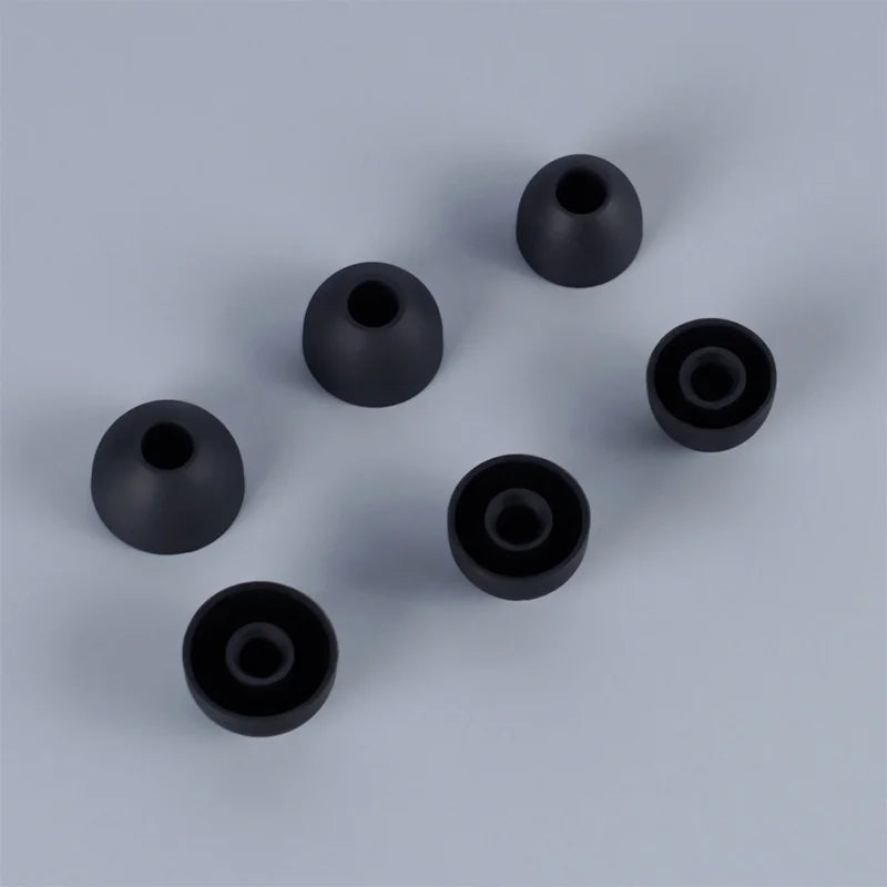 3 different sizes for the noise cancelling ear buds.